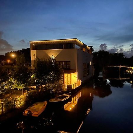 Above And Beyond - Luxe Suite Met Sauna En Stoomdouche Zaandam Ngoại thất bức ảnh