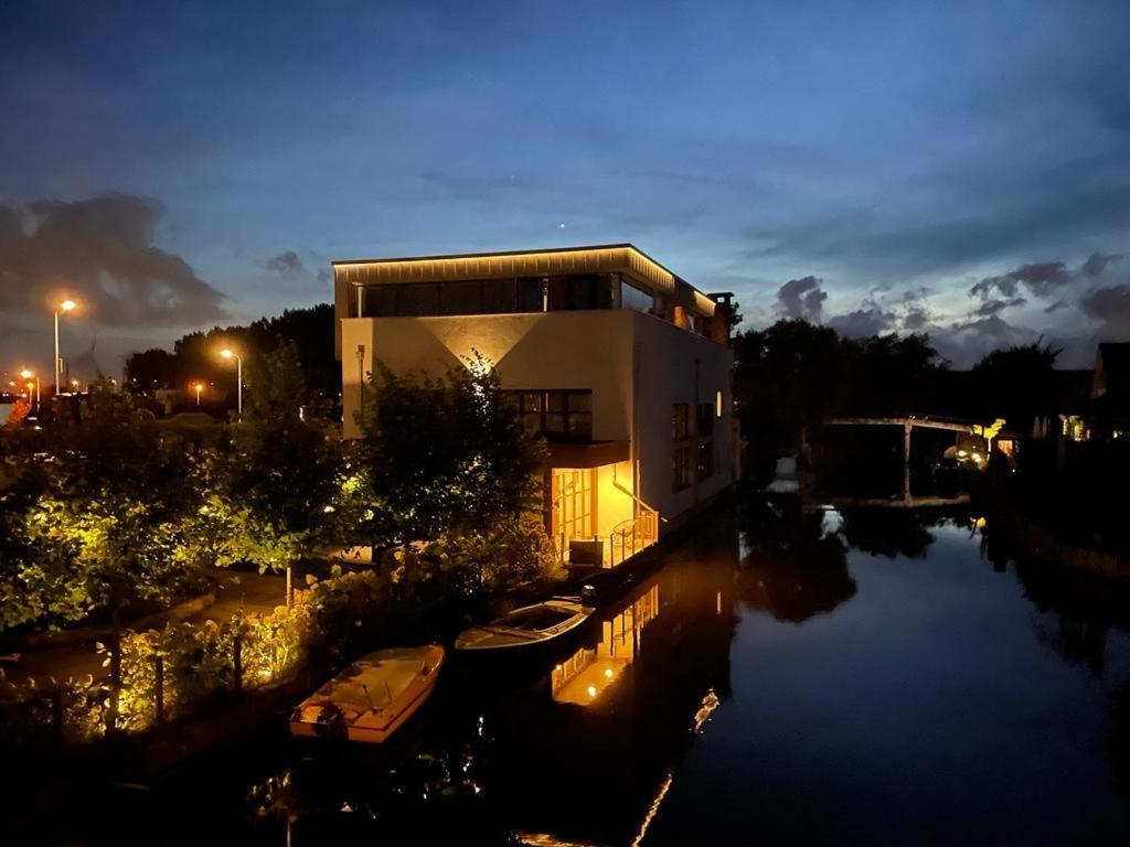 Above And Beyond - Luxe Suite Met Sauna En Stoomdouche Zaandam Ngoại thất bức ảnh