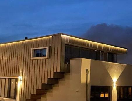Above And Beyond - Luxe Suite Met Sauna En Stoomdouche Zaandam Ngoại thất bức ảnh